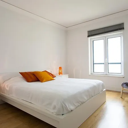 Feels Like Large Flat With Green Terrace / Pool *