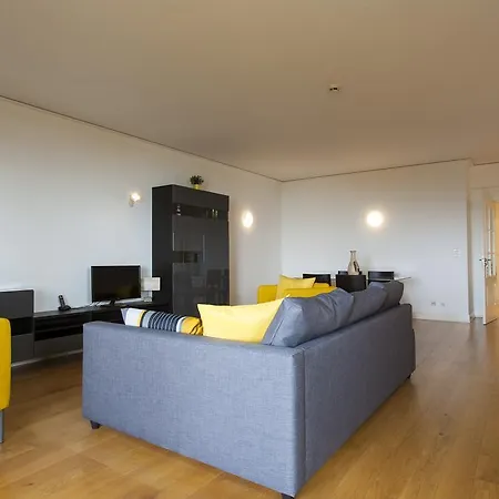 Feels Like Large Flat With Green Terrace / Pool Cascaes