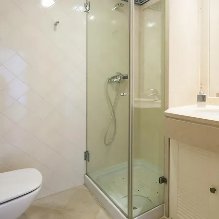 Apartamento Feels Like Large Flat With Green Terrace / Pool Cascaes