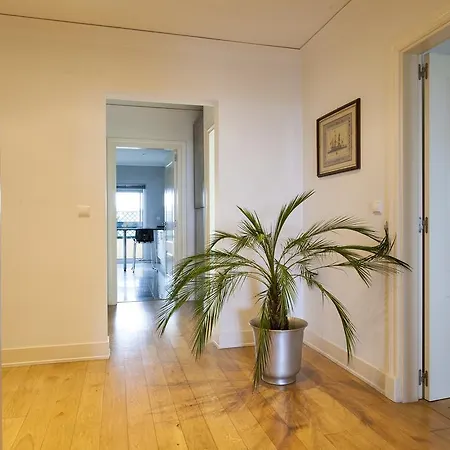Feels Like Large Flat With Green Terrace / Pool Apartamento Cascaes